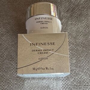 Albion Infinisse Derma Impact Cream - Silver and White